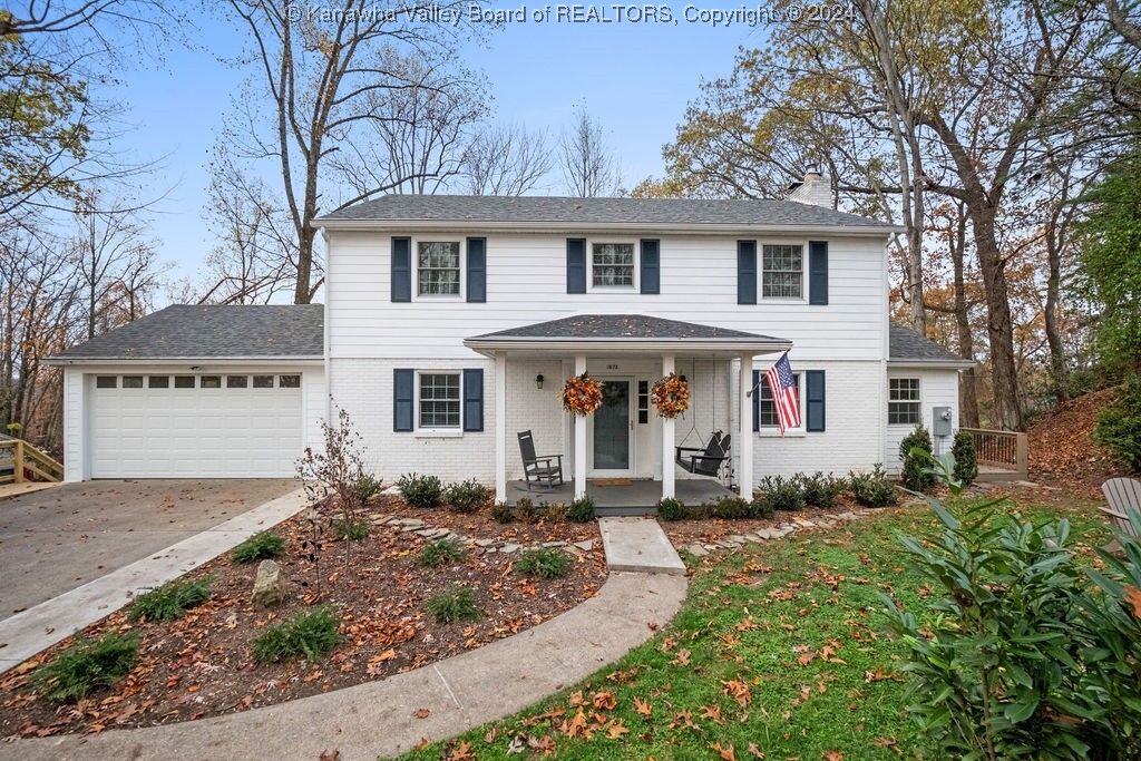 Property Photo: 1673 Woodvale Drive WV 25314