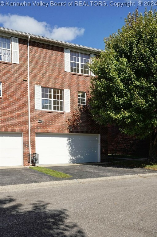 Property Photo:  108 Dominion Place  WV 25301 