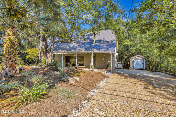 308 Lovers Lane  Ocean Springs MS 39564 photo