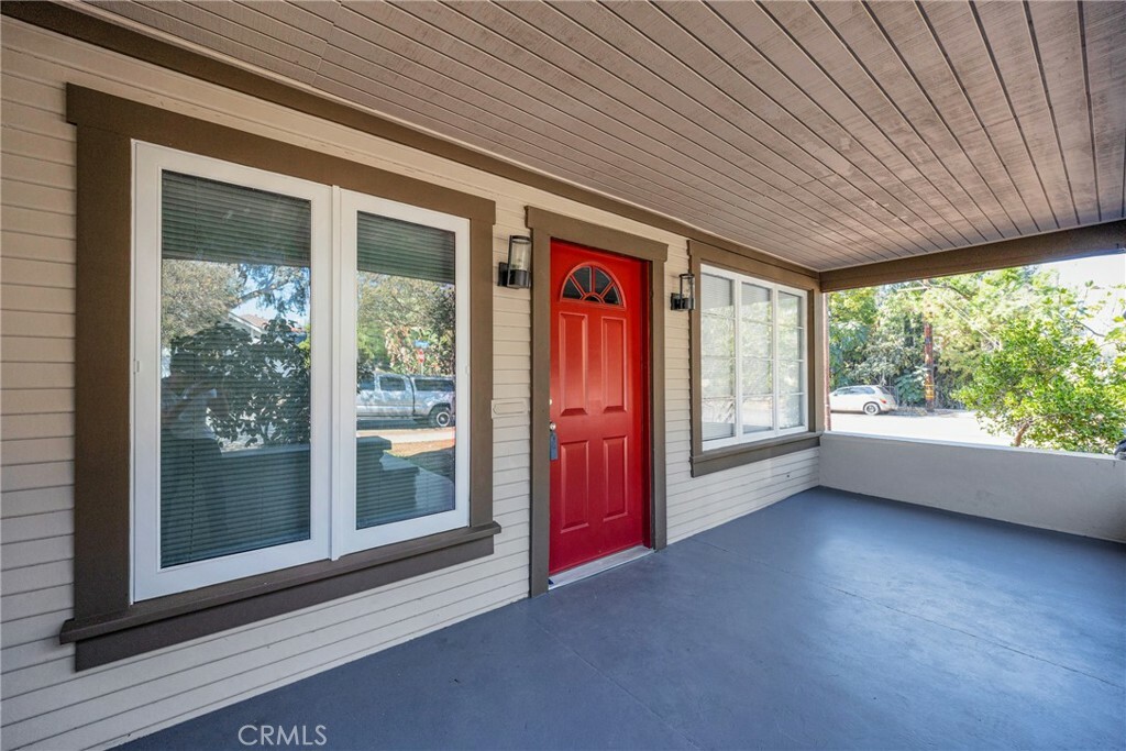 Property Photo:  404 E Kingsley Avenue  CA 91767 