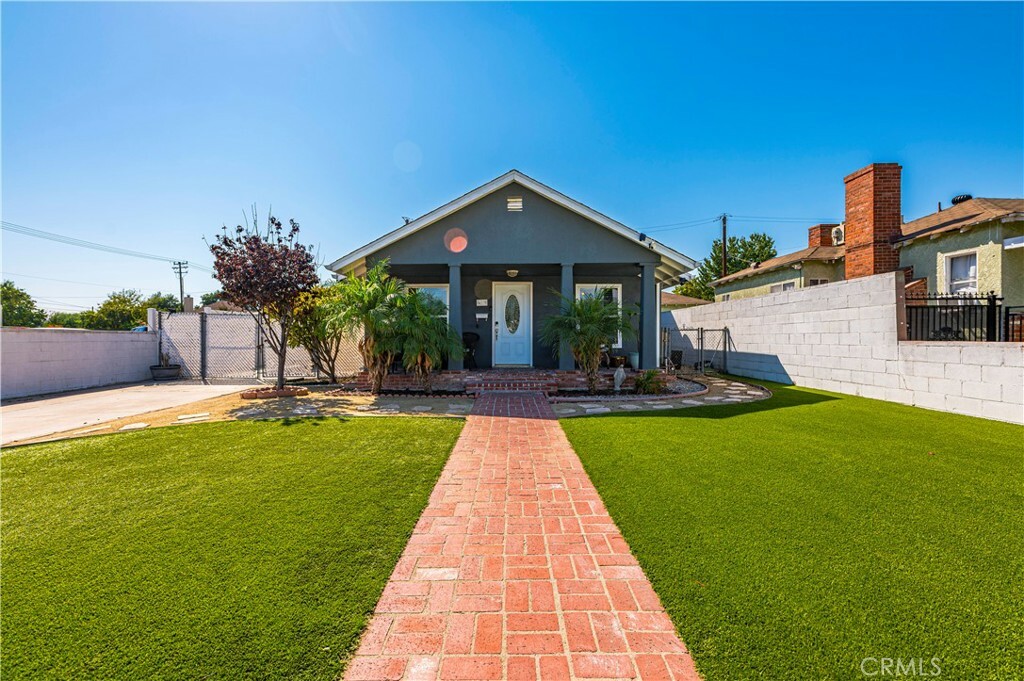 417 N Lamer Street  Burbank CA 91506 photo