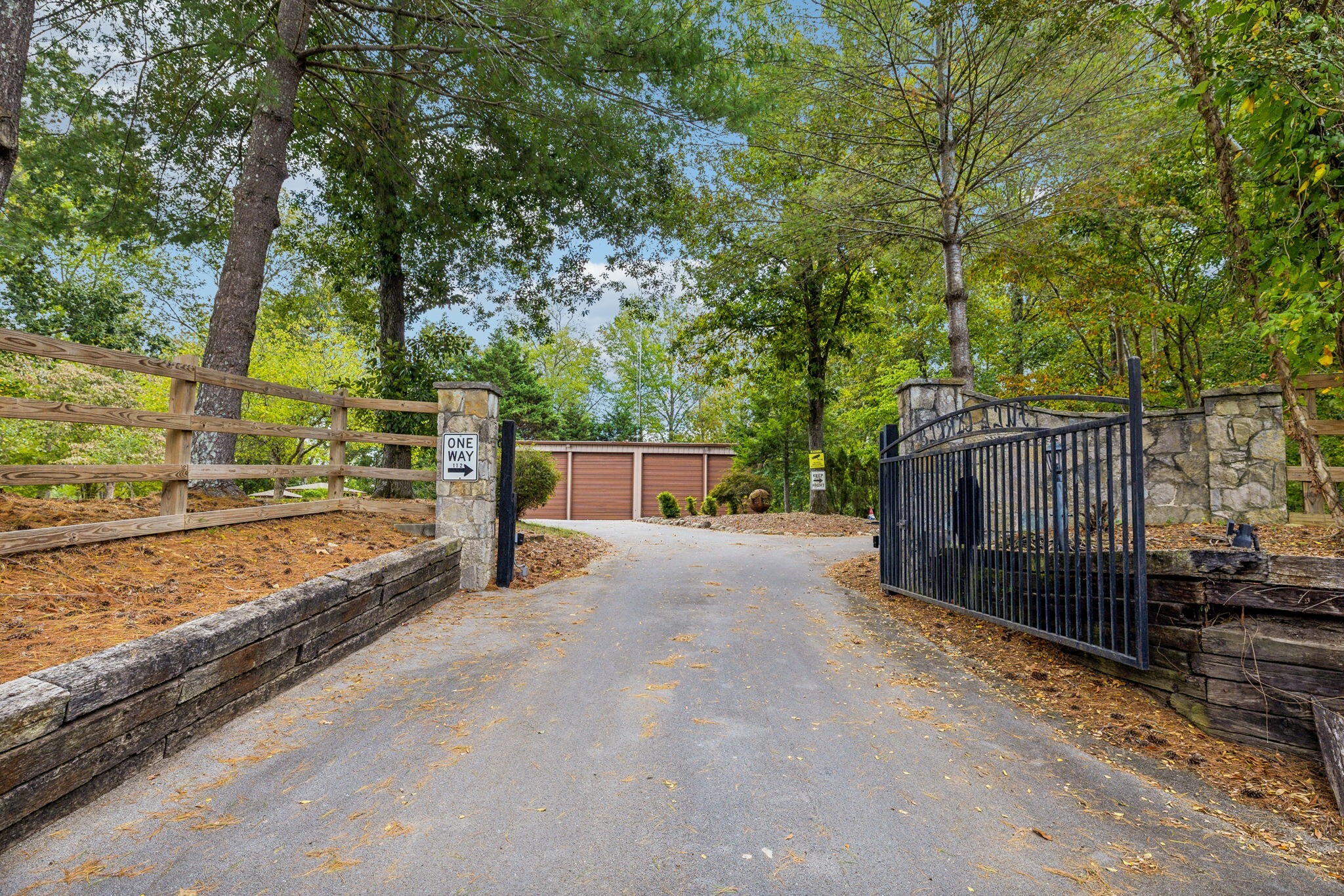 Property Photo:  1657 Boswell Rd  TN 37398 