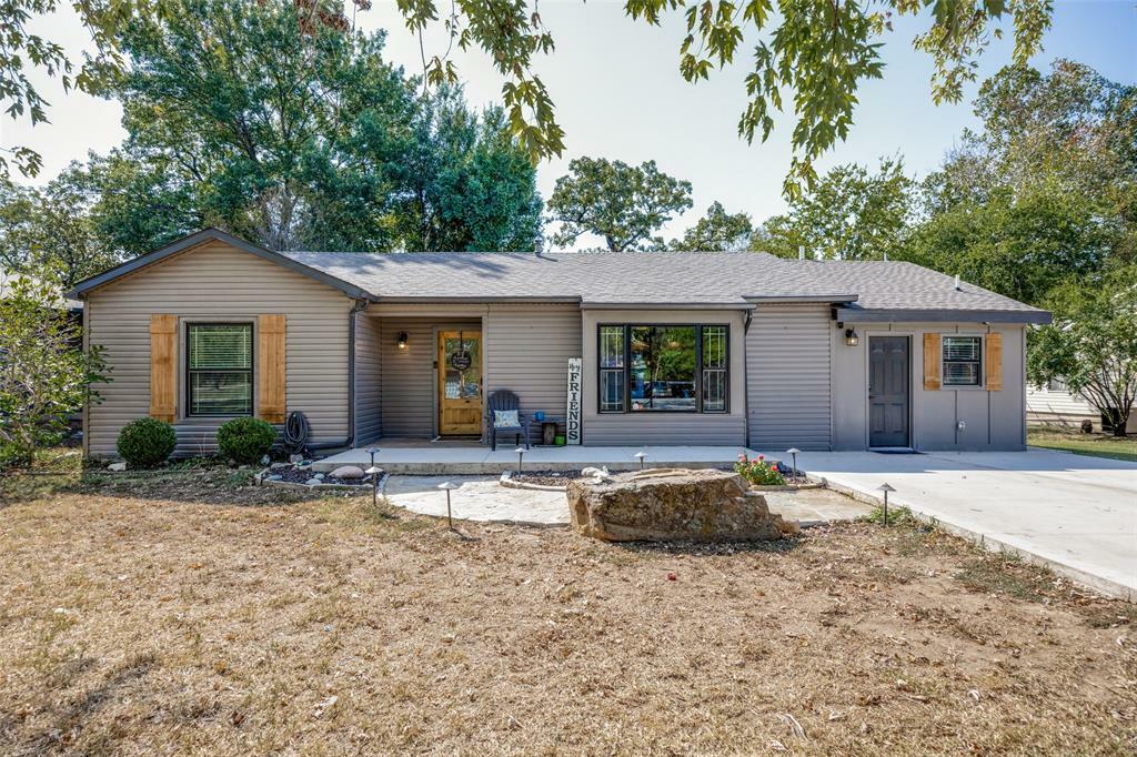 Property Photo:  1406 W Shepherd Street  TX 75020 