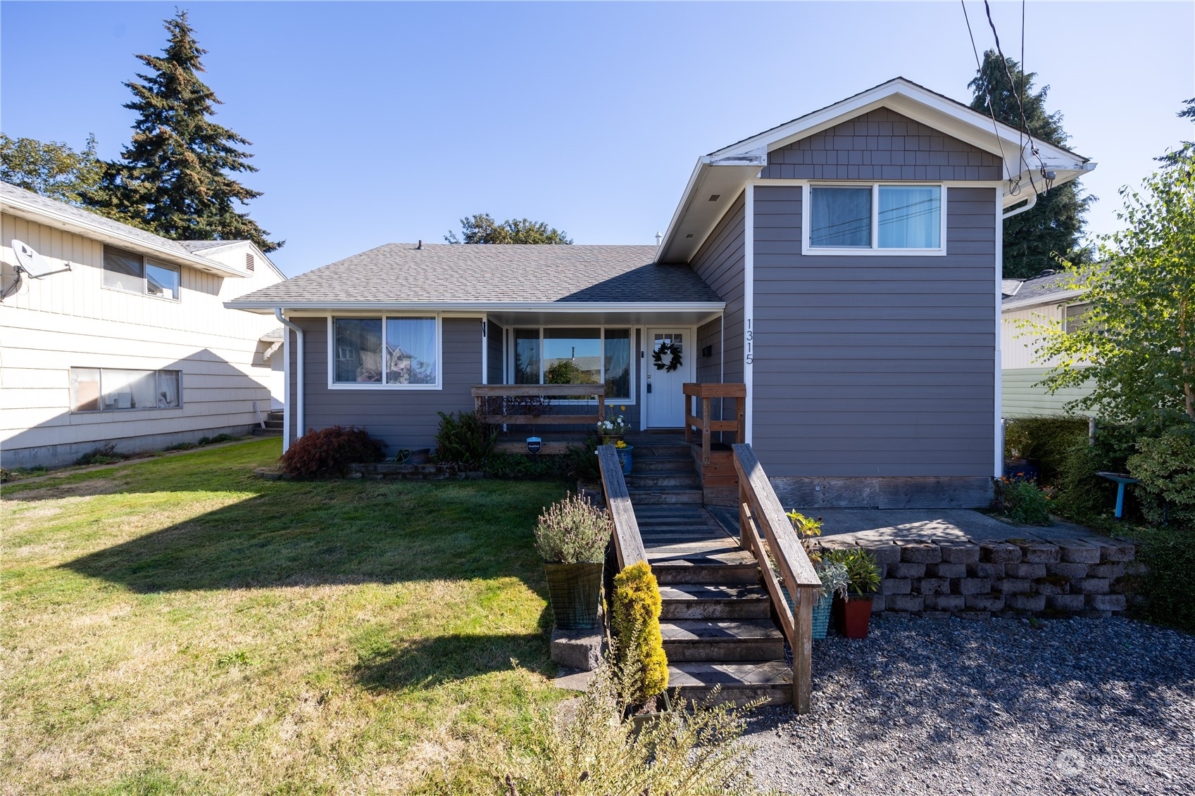 Property Photo:  1315 S Mason Avenue  WA 98405 