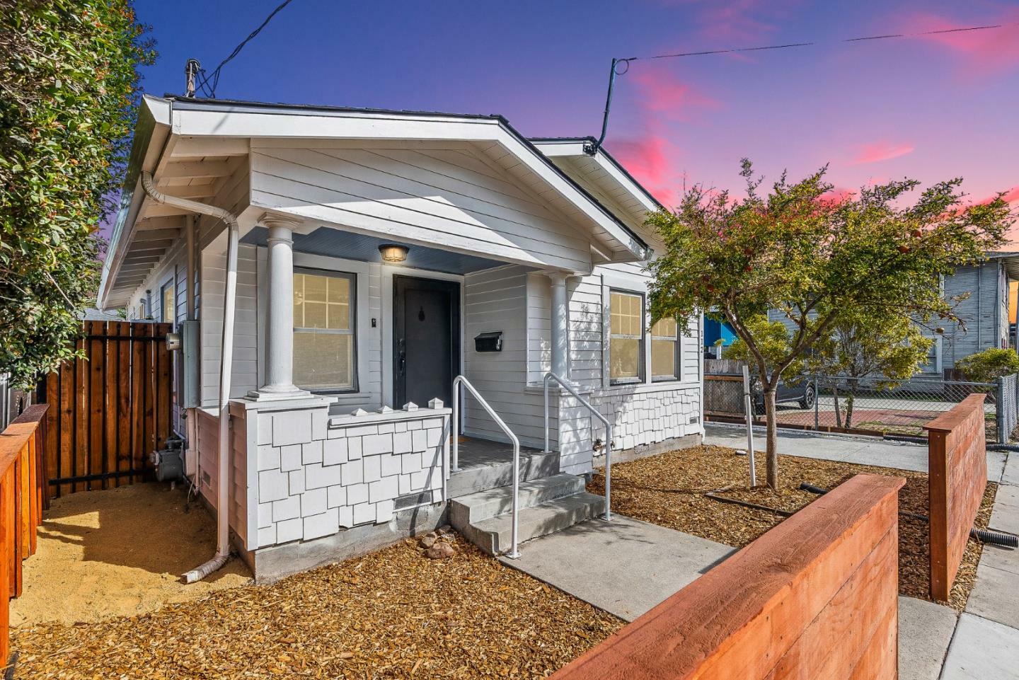 Property Photo:  112 Ocean Street  CA 95060 