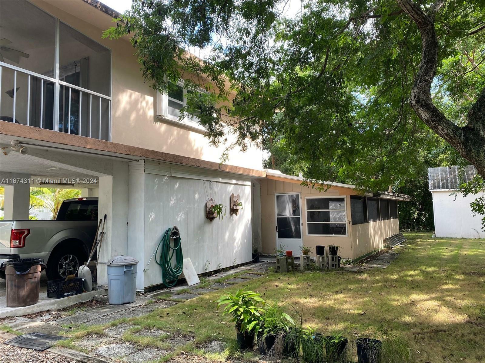 Property Photo:  219 S Bay Harbor Dr  FL 33037 