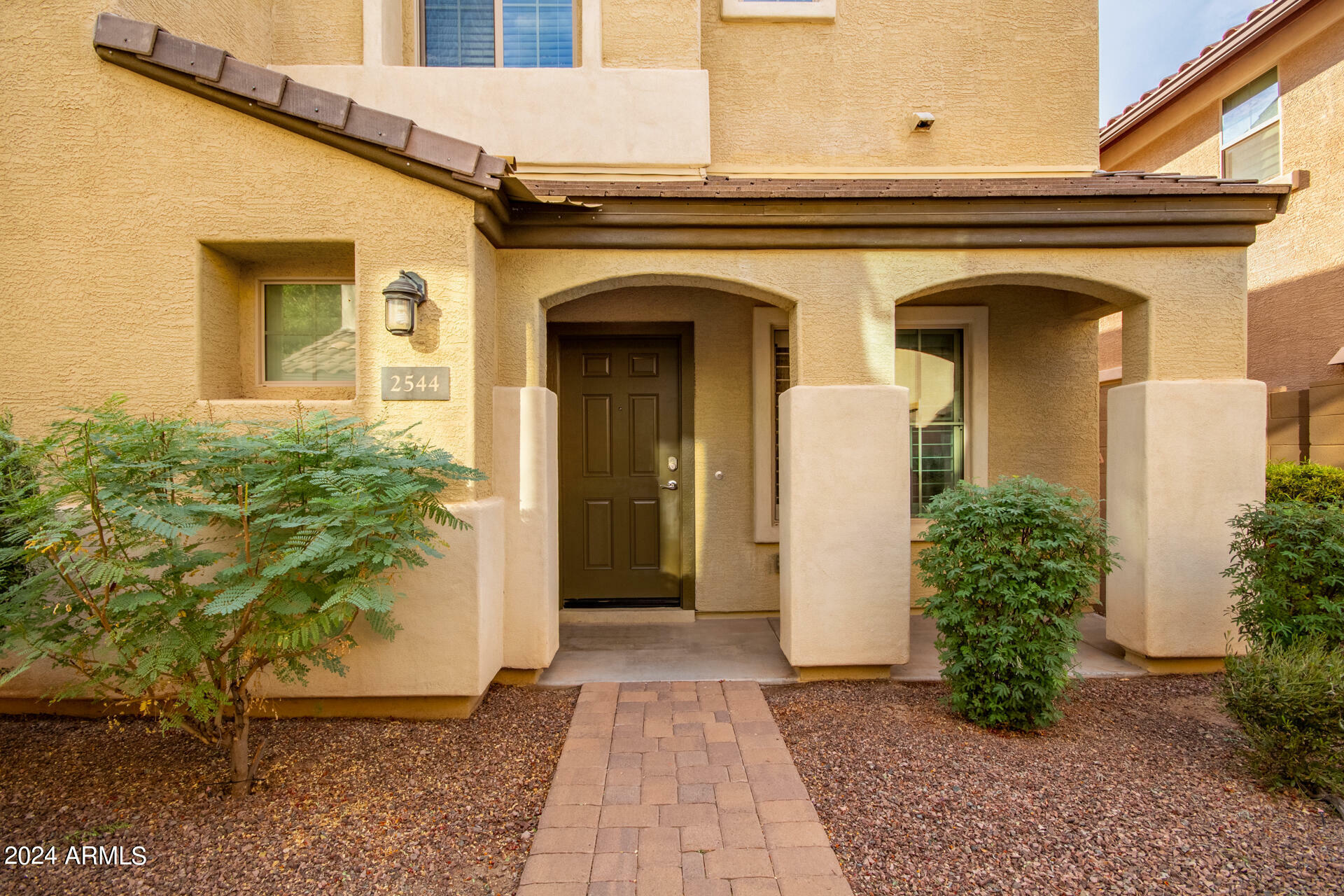 Property Photo:  2544 E Vermont Drive  AZ 85295 