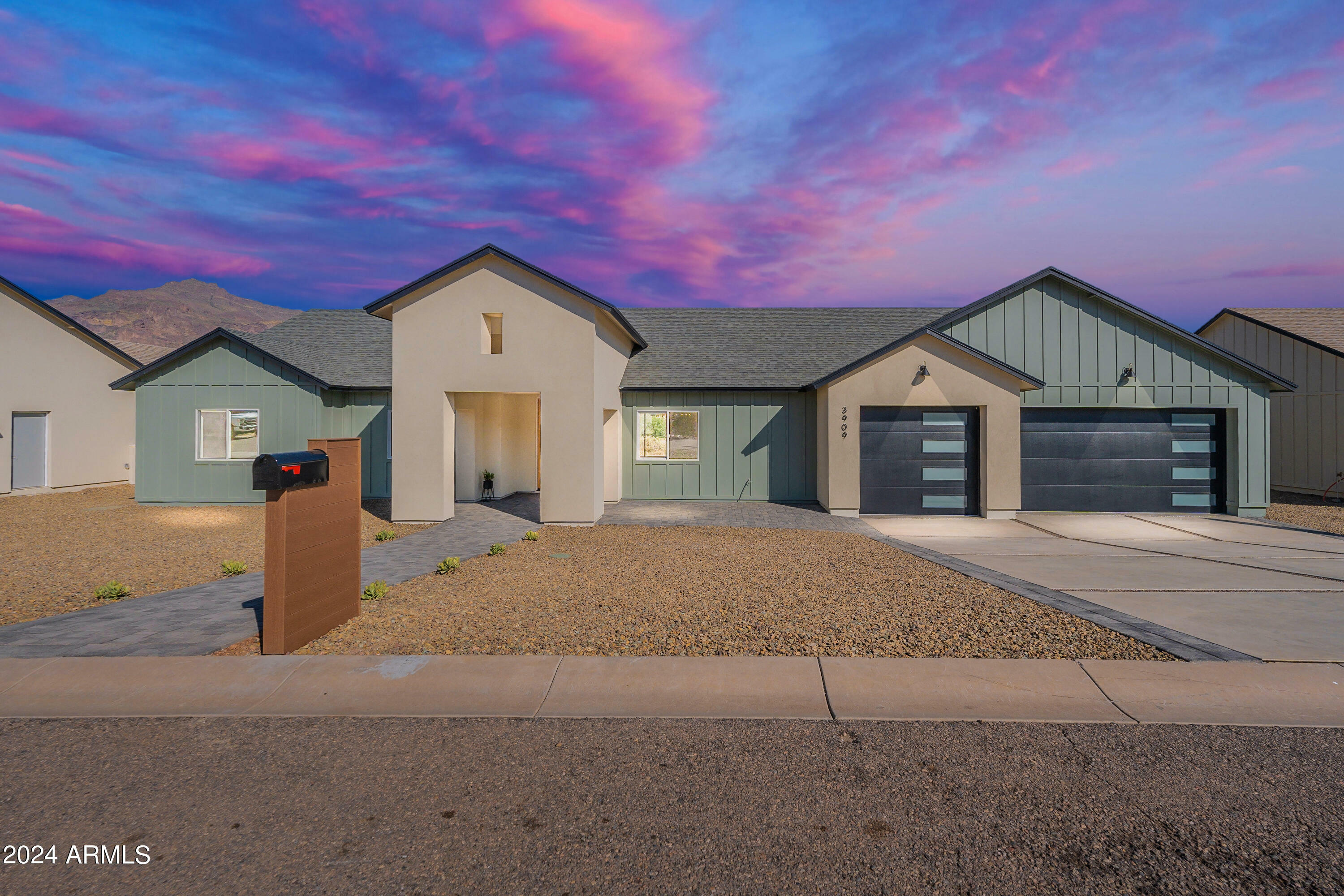 Property Photo: 3909 S Veronica Lane AZ 85118
