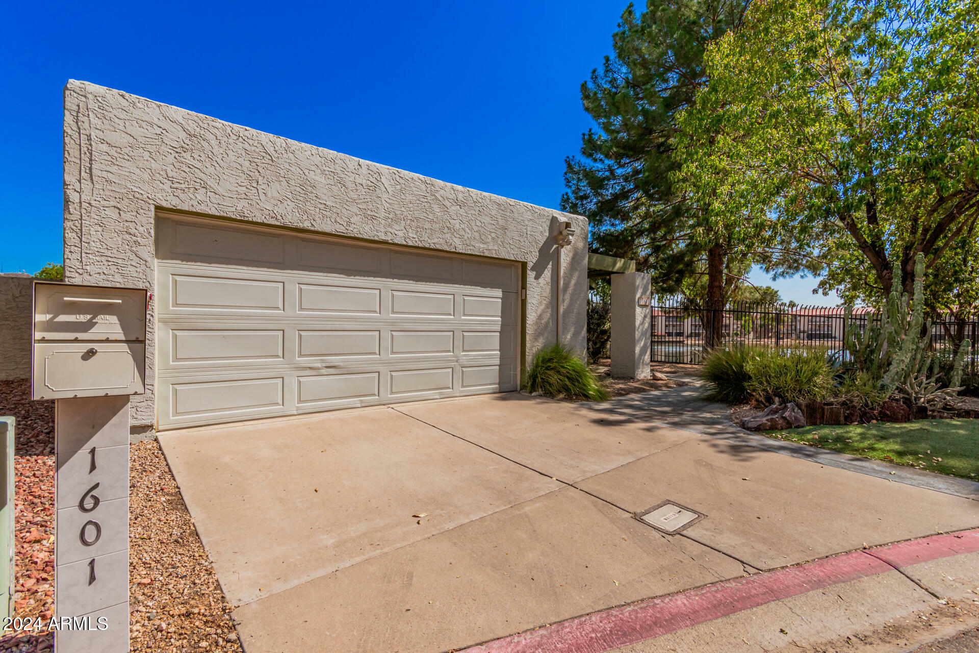 Property Photo:  11601 N 29th Avenue  AZ 85029 