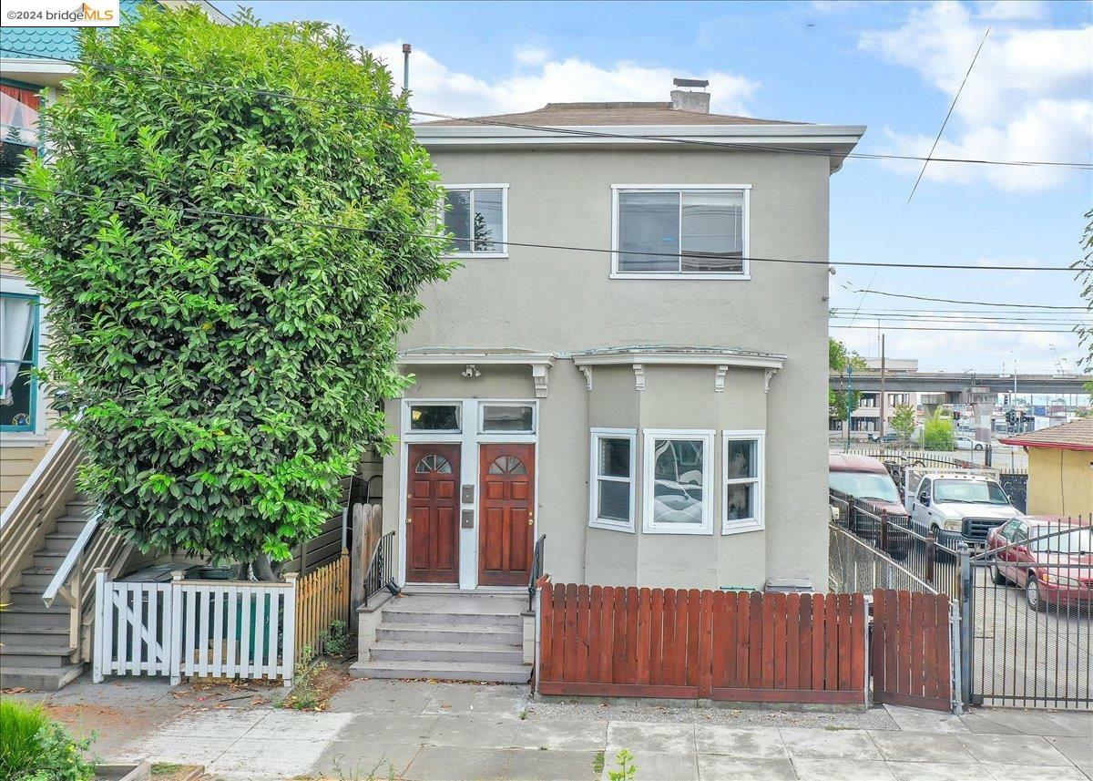 1735 8th St  Oakland CA 94607 photo