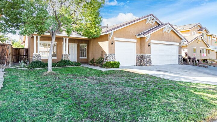 Property Photo: 12848 Antelope Lane CA 92392