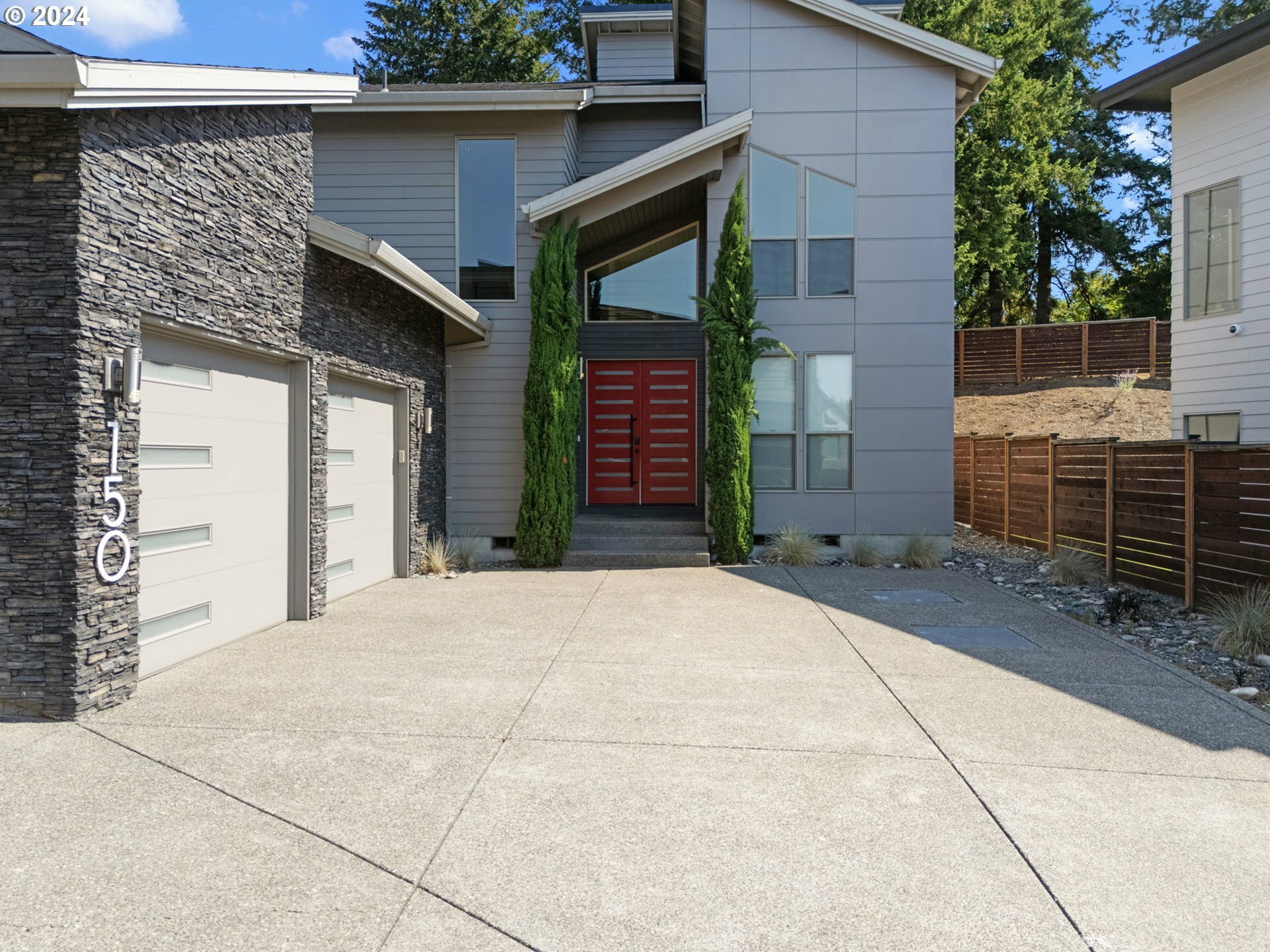 Property Photo:  150 N 45th Cir  WA 98607 