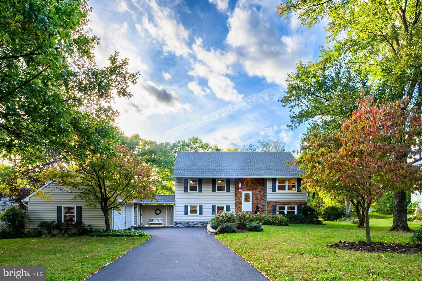 Property Photo:  1813 Woodrail Drive  MD 21108 