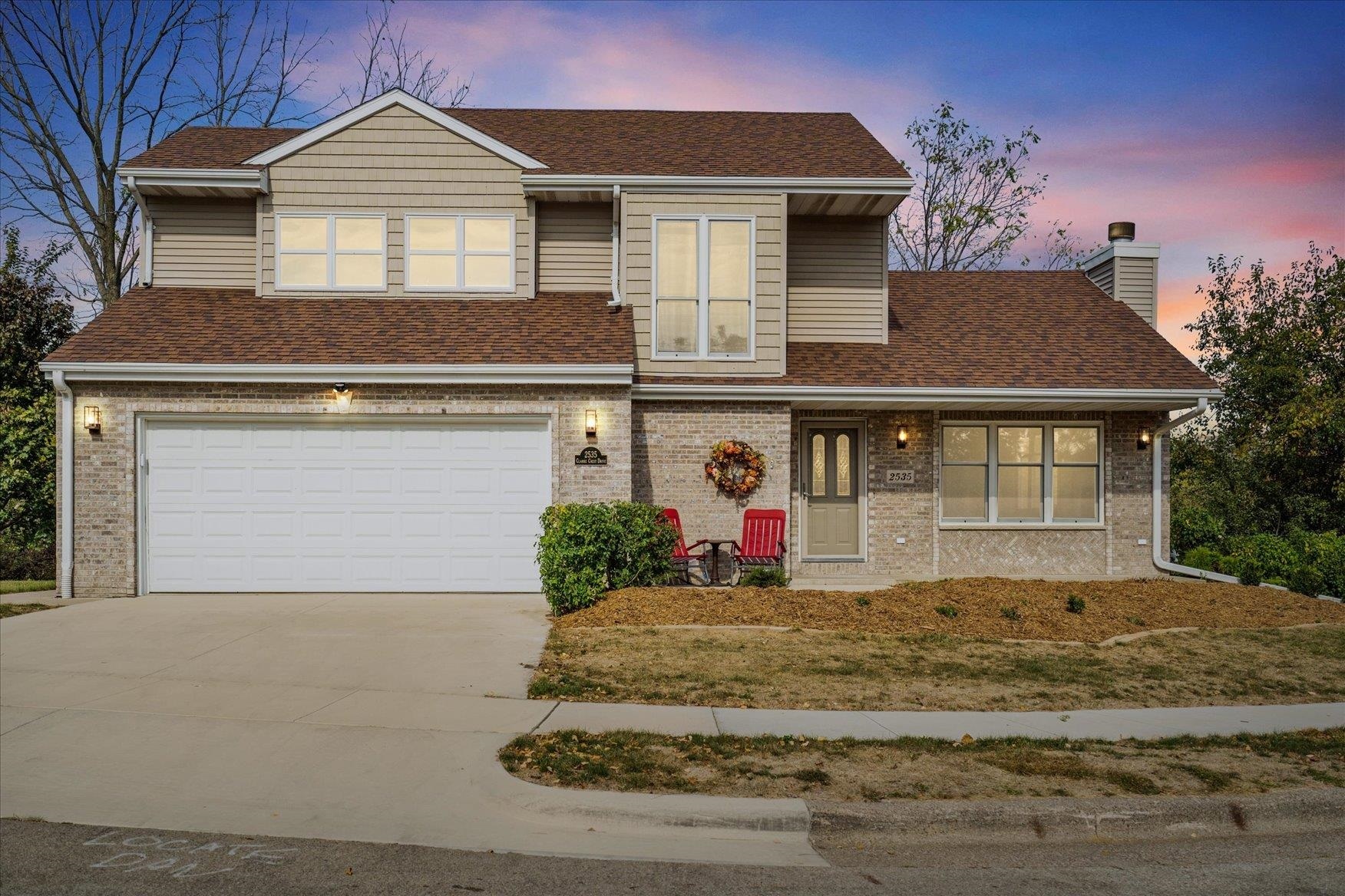 Property Photo: 2535 Clarke Crest Drive IA 52001