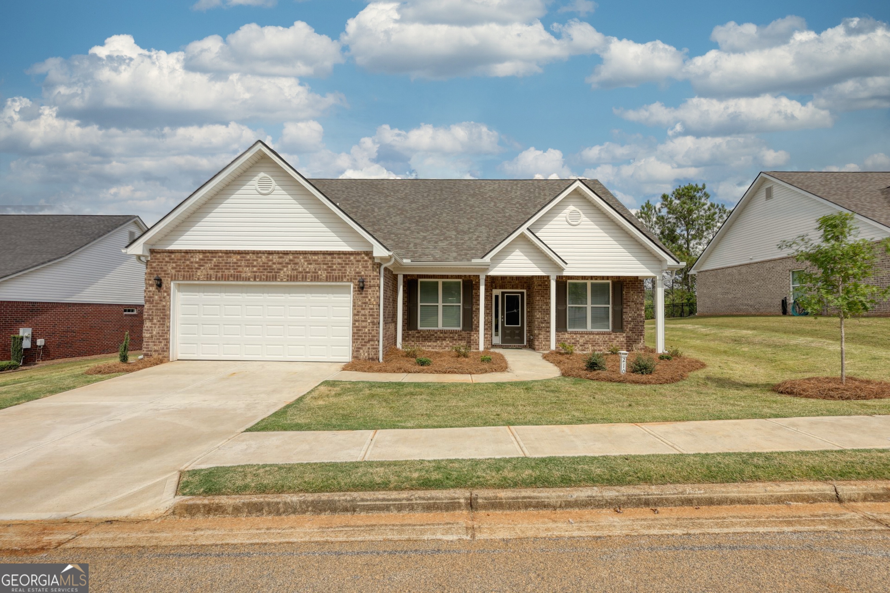 Property Photo:  843 Crossroads Court  GA 30025 