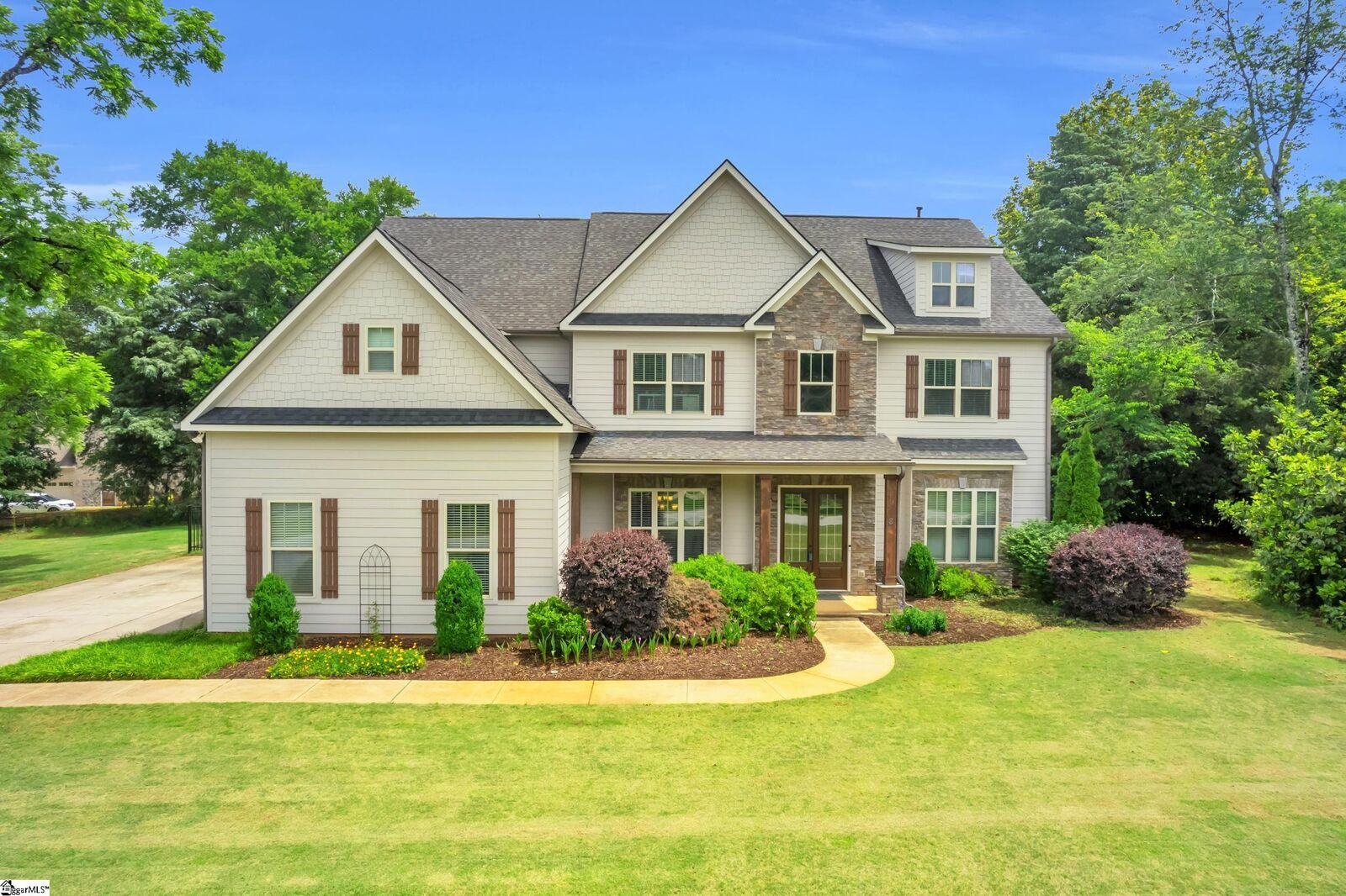 Property Photo:  8 Wood Leaf Trail  SC 29690 