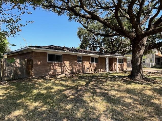 5402 Beechnut Street  Houston TX 77096 photo