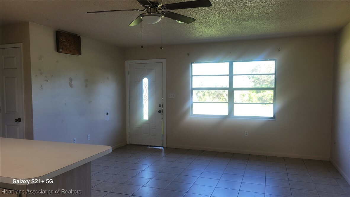 Property Photo:  1401 Crossview Street  FL 33852 