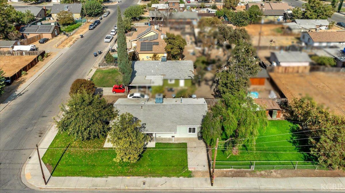 Property Photo:  238 W Houston Avenue  CA 93291 