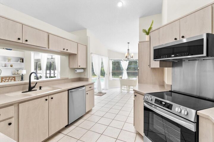 Property Photo:  29 Greentree Street  FL 34446 