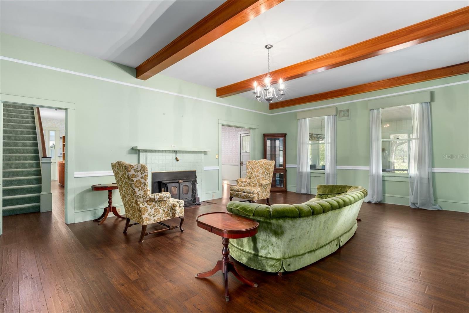 Property Photo: 26502 NW 3rd Avenue FL 32669