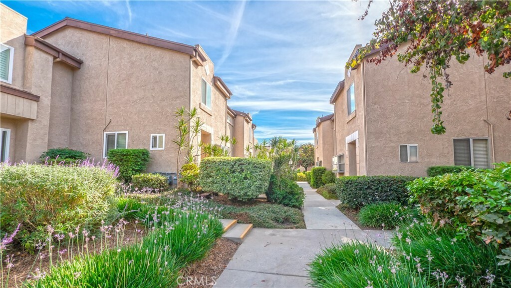 Property Photo:  1710 S Mountain Avenue 39  CA 91762 