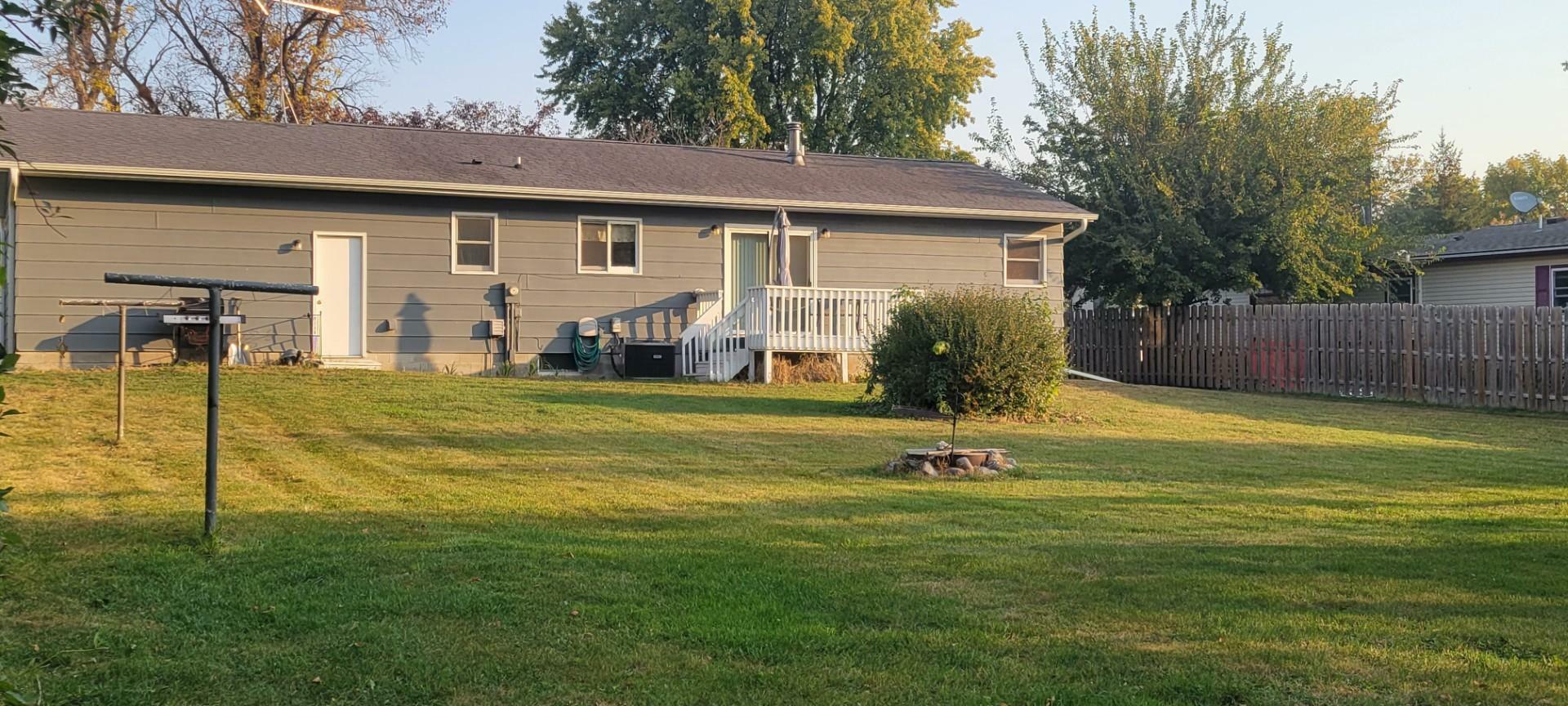 Property Photo:  710 Croyden Street  MN 55385 