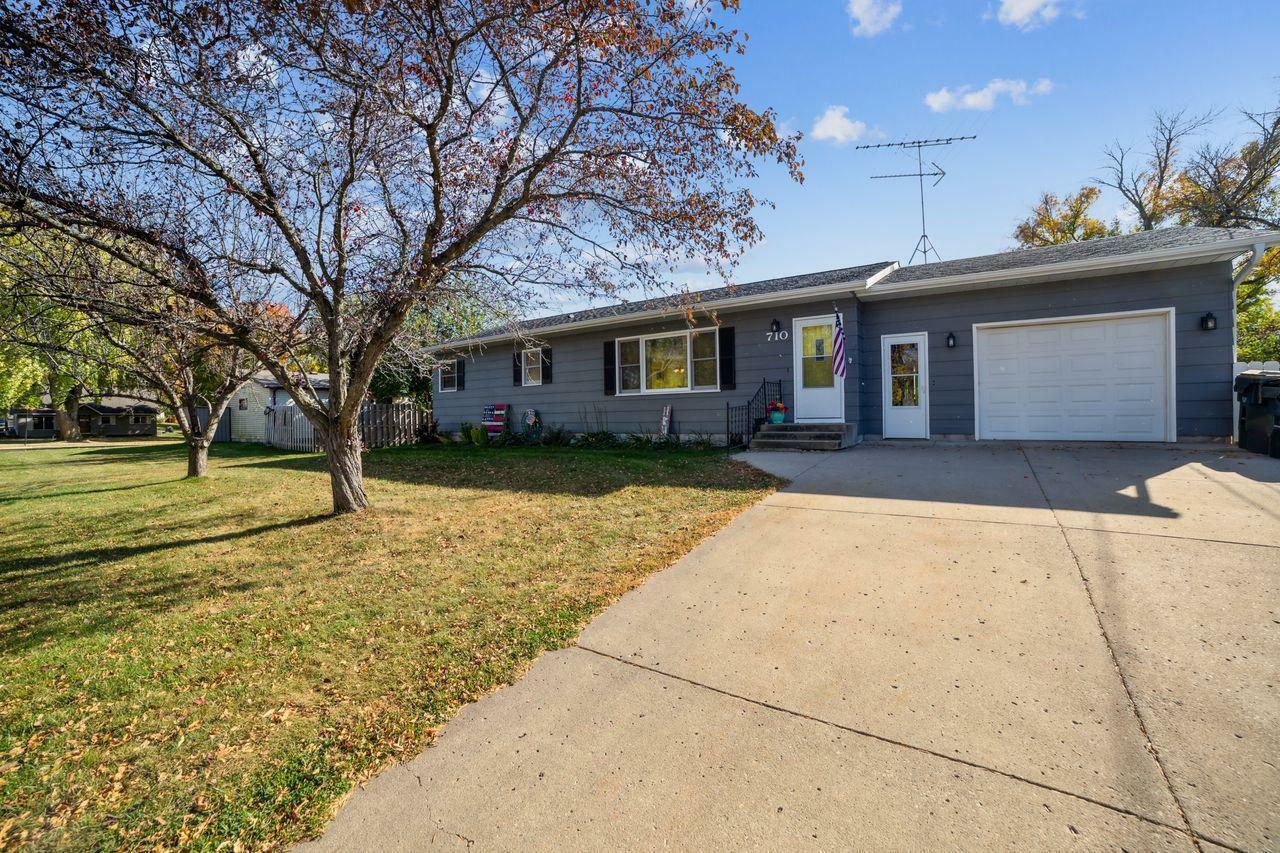 Property Photo:  710 Croyden Street  MN 55385 