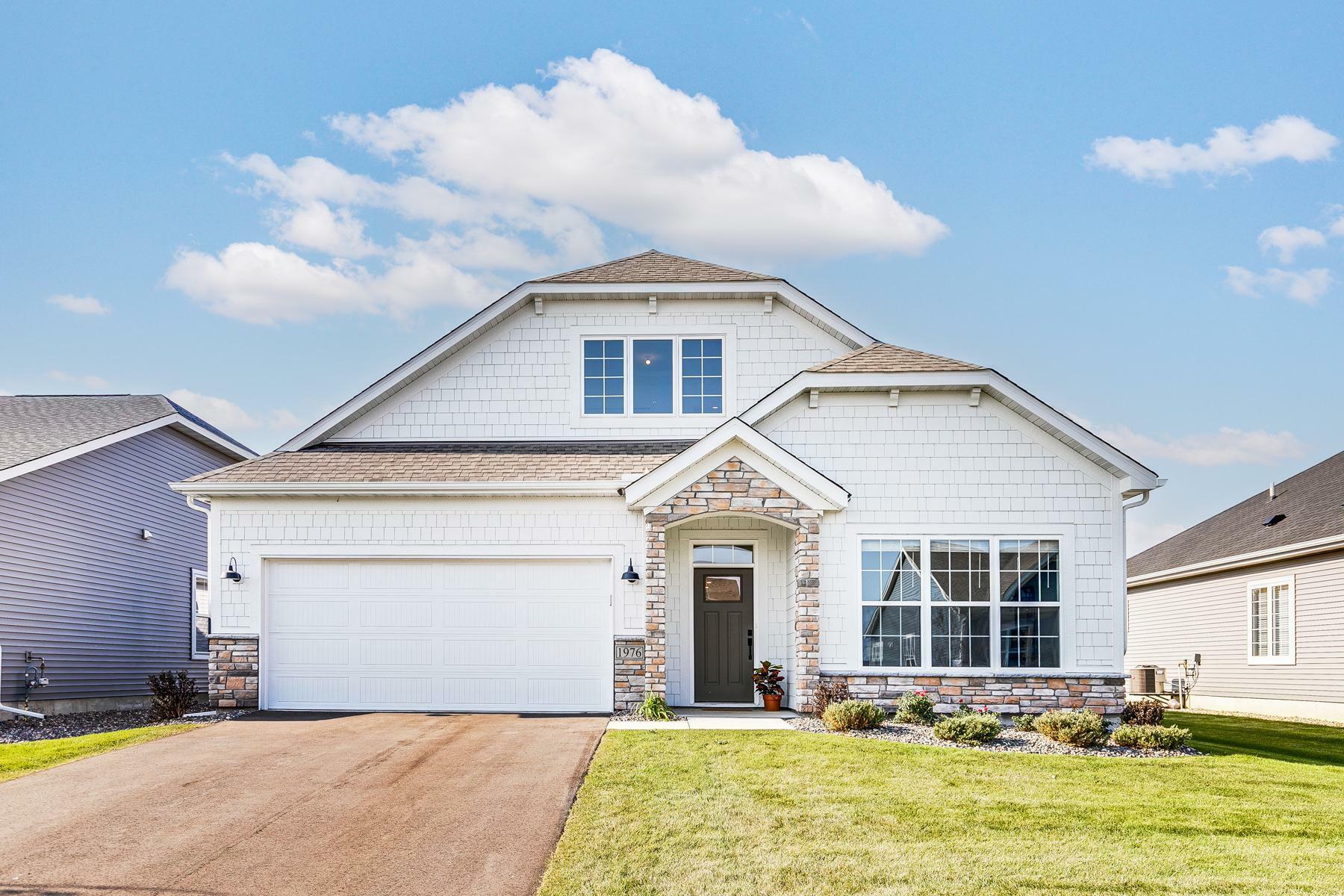 Property Photo: 1976 Oakpointe Drive MN 55387