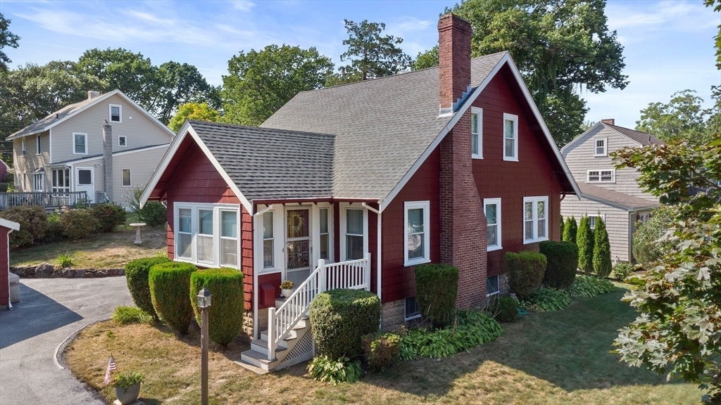 Property Photo:  174 Bancroft Ave  MA 01867 