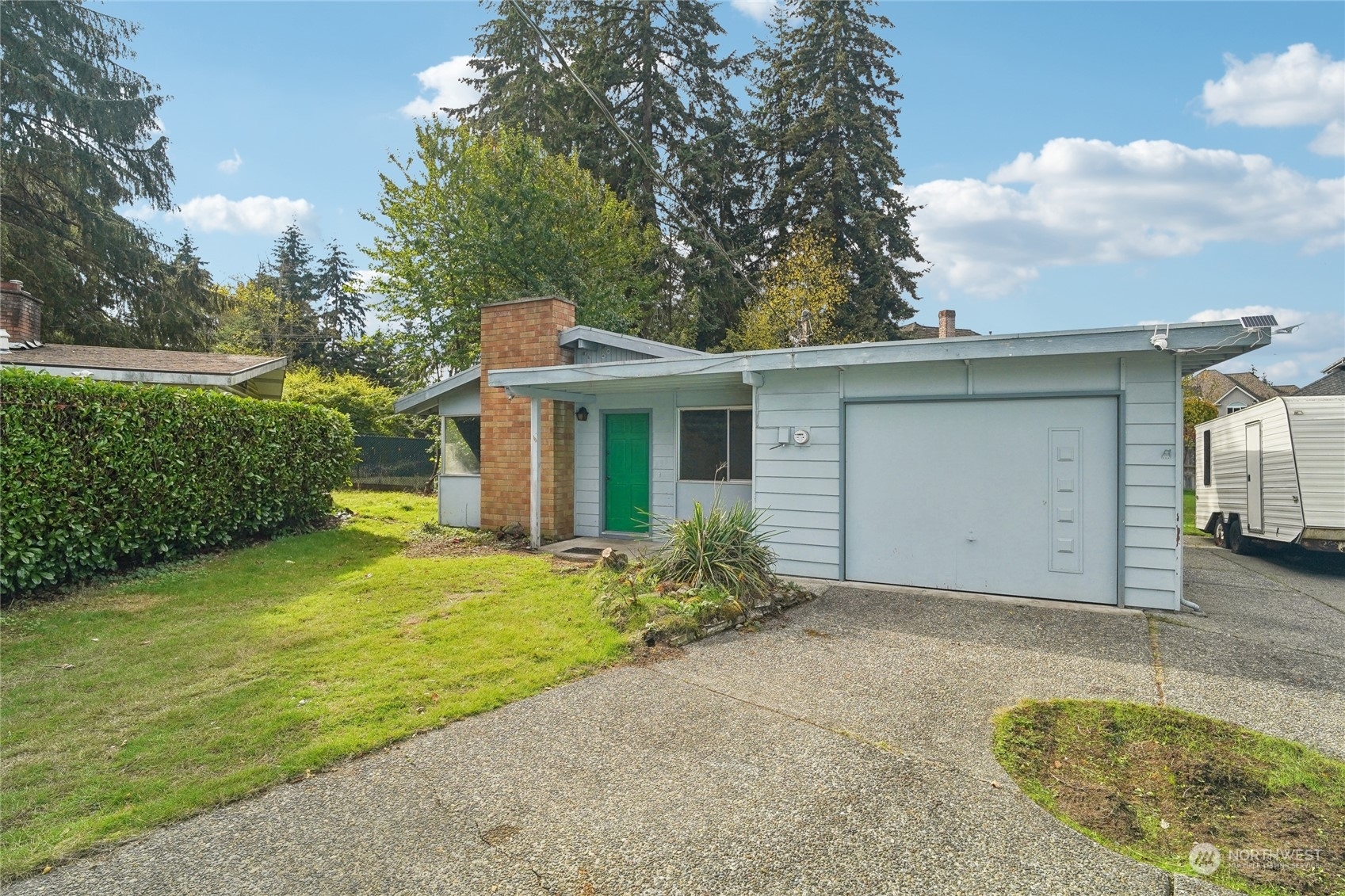 Property Photo:  233 S 301st Street  WA 98003 