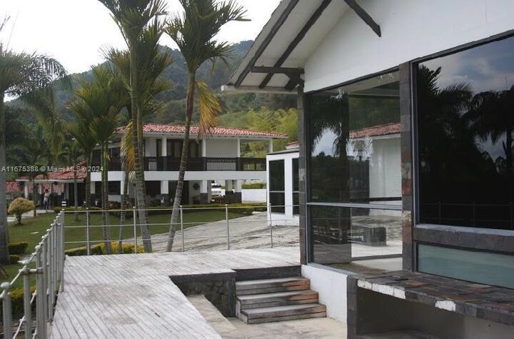 Property Photo: Buga Calima - Darien 0000000 FL
