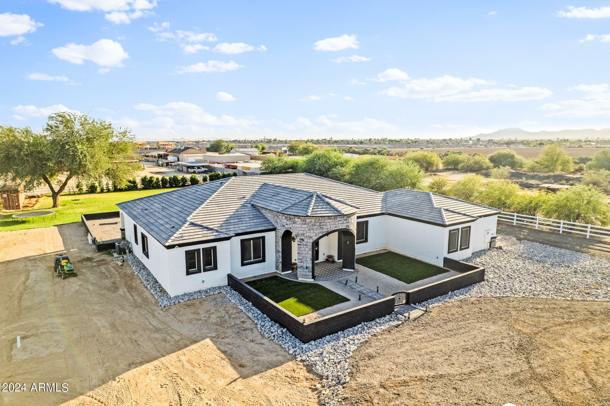 Property Photo:  17617 W Rose Lane  AZ 85355 