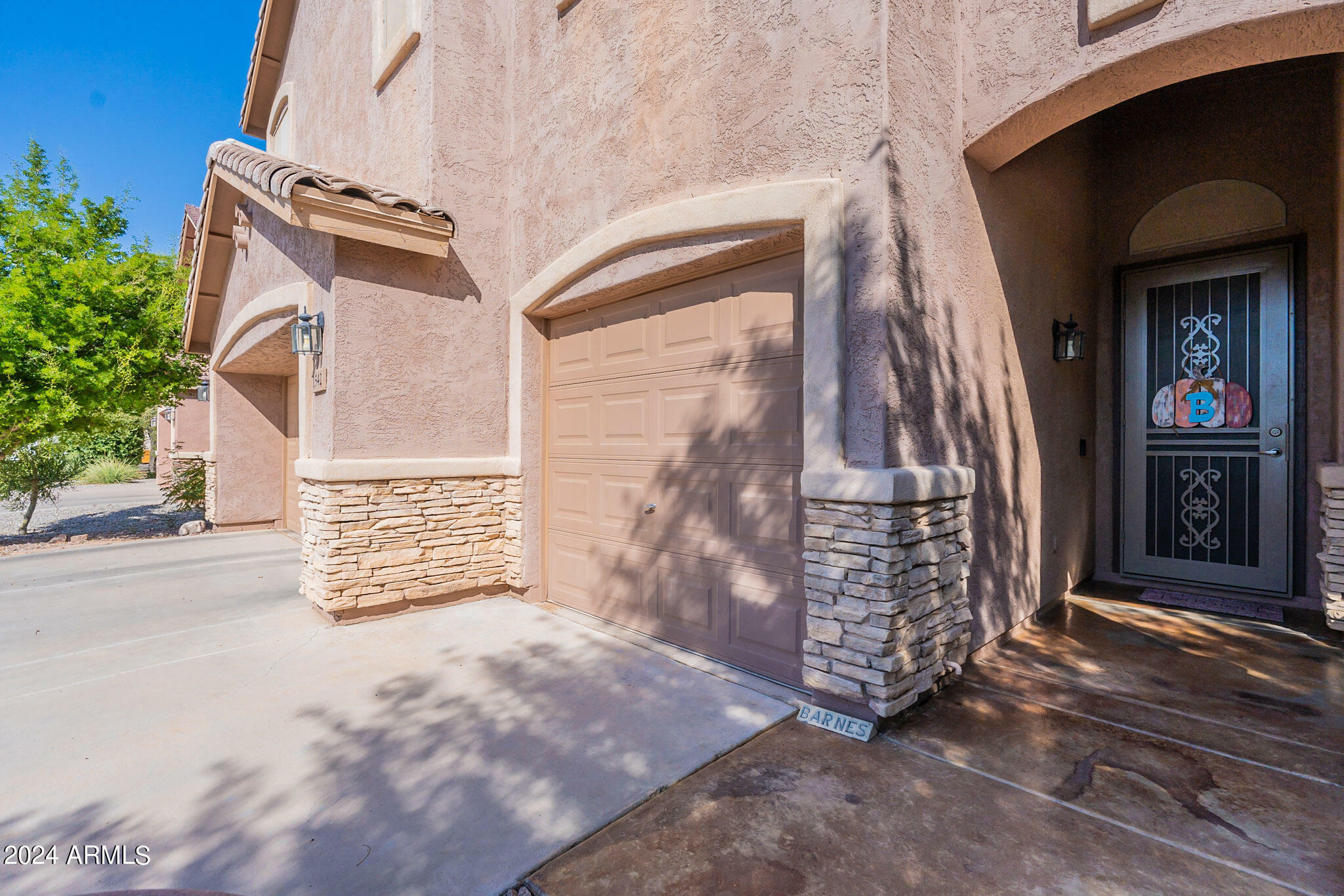 Property Photo:  1542 E Chaparral Place  AZ 85122 