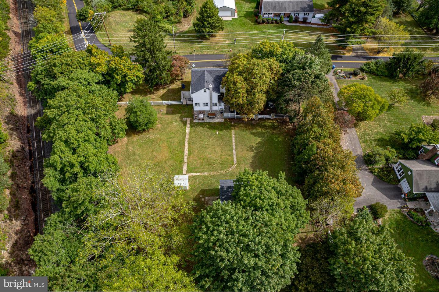 Property Photo:  300 Blackpoint Road  NJ 08853 