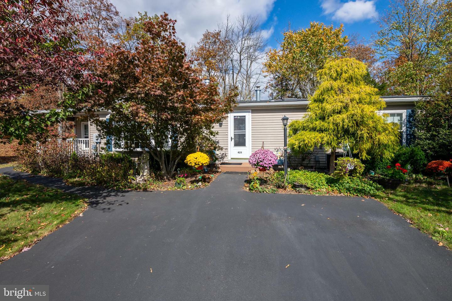 Property Photo:  425 Cedar Lane  PA 19508 