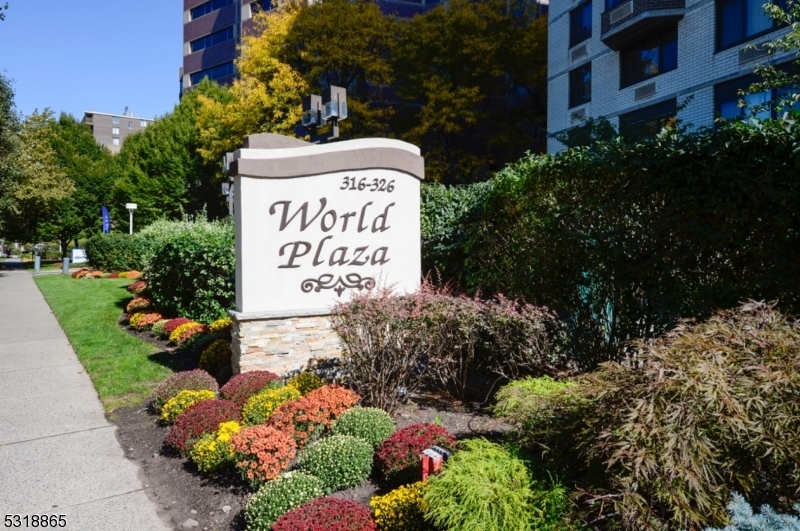 Property Photo: 316 Prospect Ave 7H NJ 07601