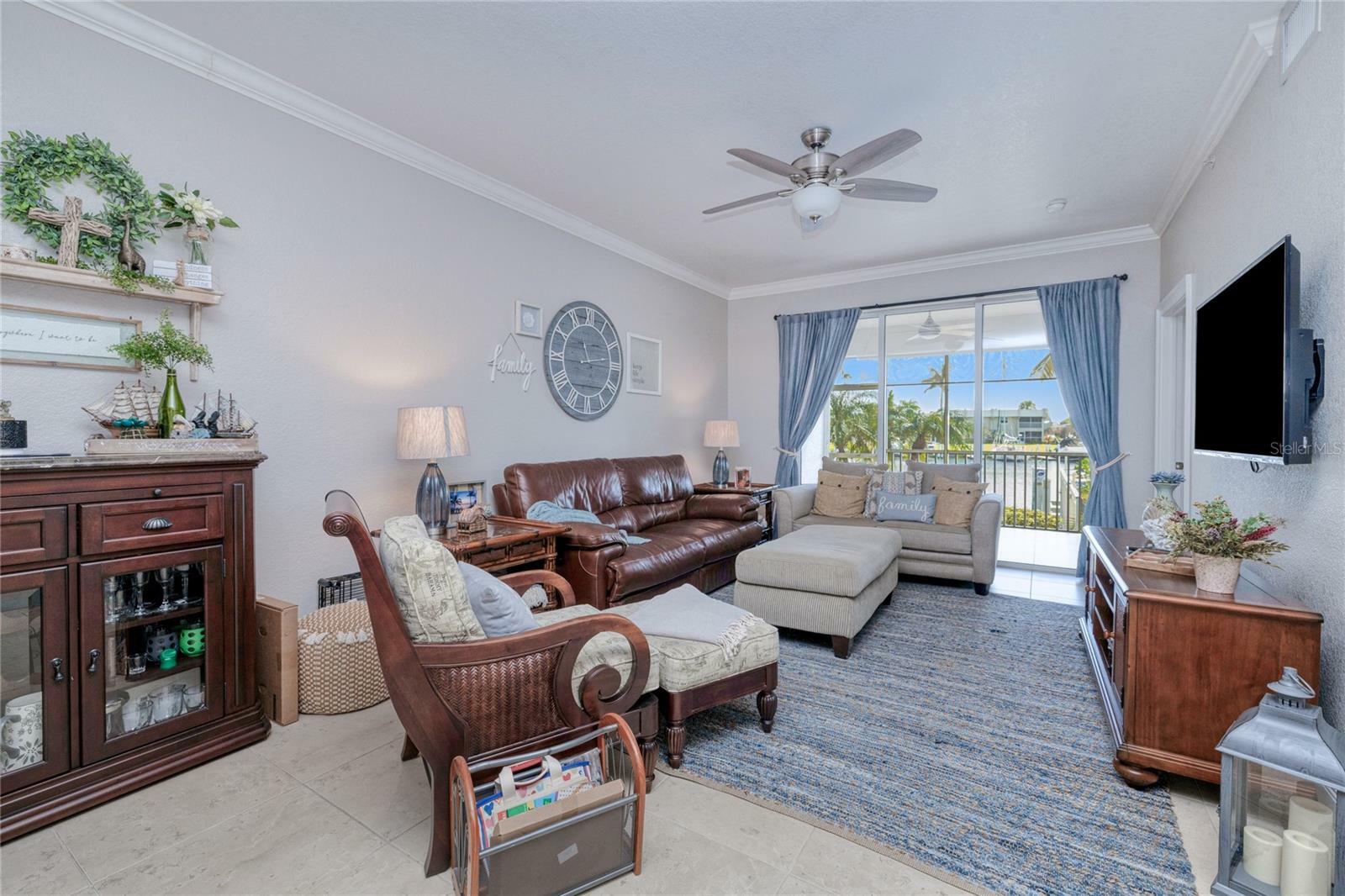 Property Photo: 3228 Purple Martin Drive 113 FL 33950