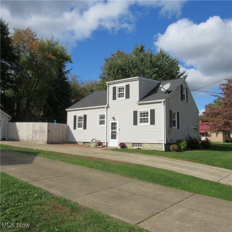 46 Kenmore Avenue  Barberton OH 44203 photo