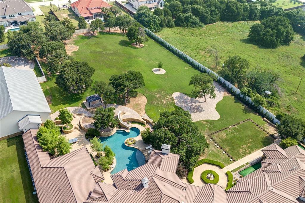 Property Photo: 940 W Dove Road TX 76092
