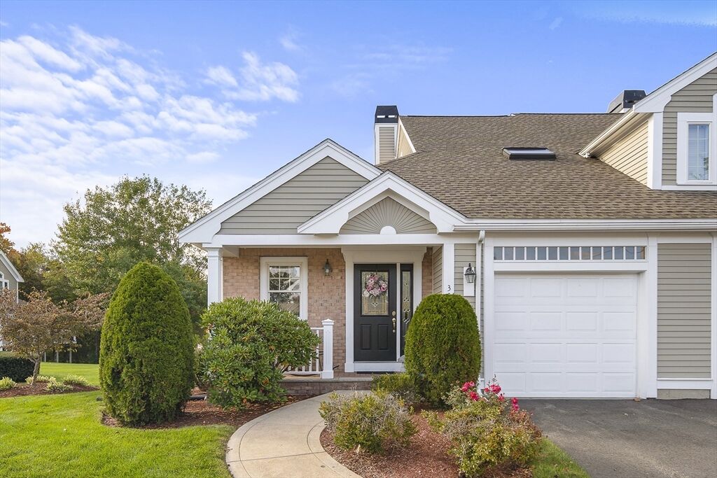 Property Photo:  410 Salem St 305  MA 01880 
