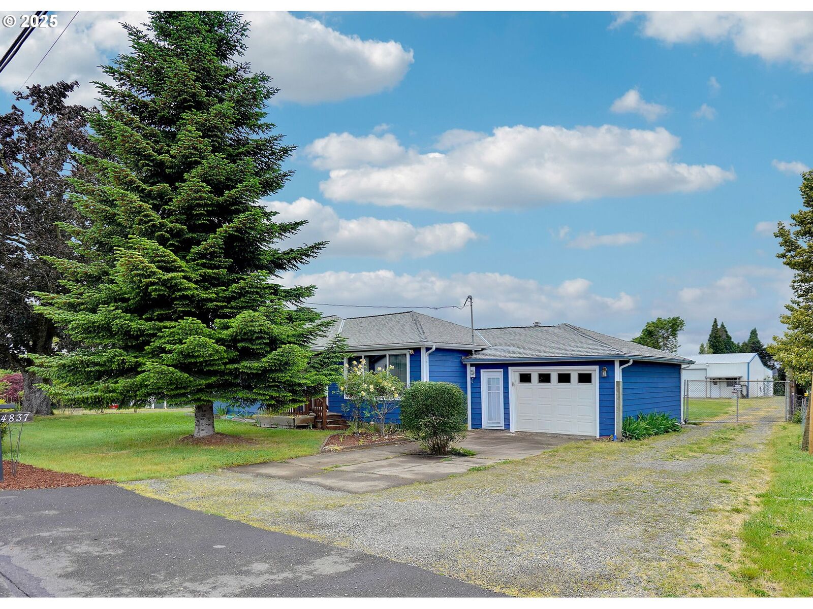 Property Photo:  4837 Auburn Rd NE  OR 97301