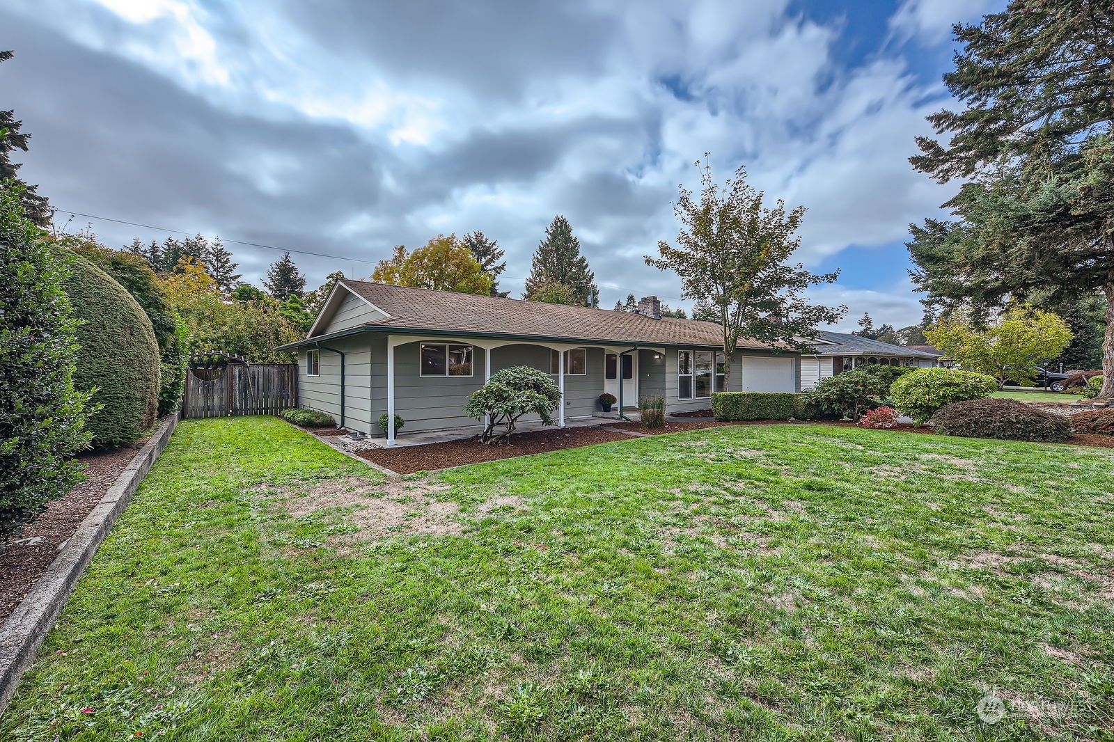 Property Photo:  7631  Emerald Drive SW  WA 98498 