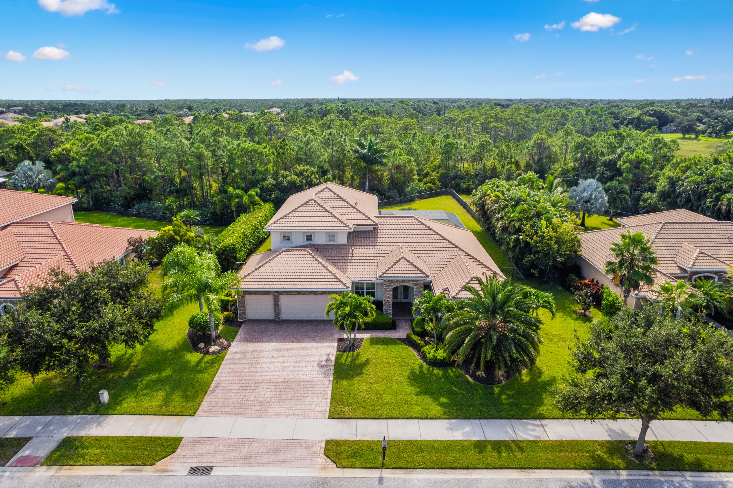 Property Photo:  7445 SE Belle Maison Drive  FL 34997 