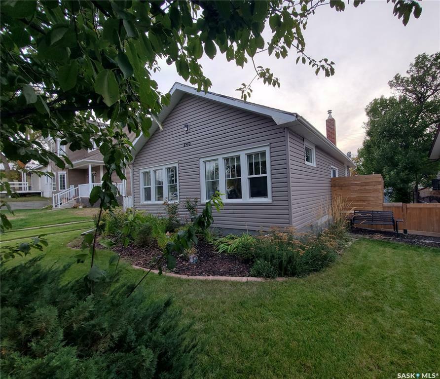 Property Photo:  240 4th Avenue NE  SK S9H 3L5 