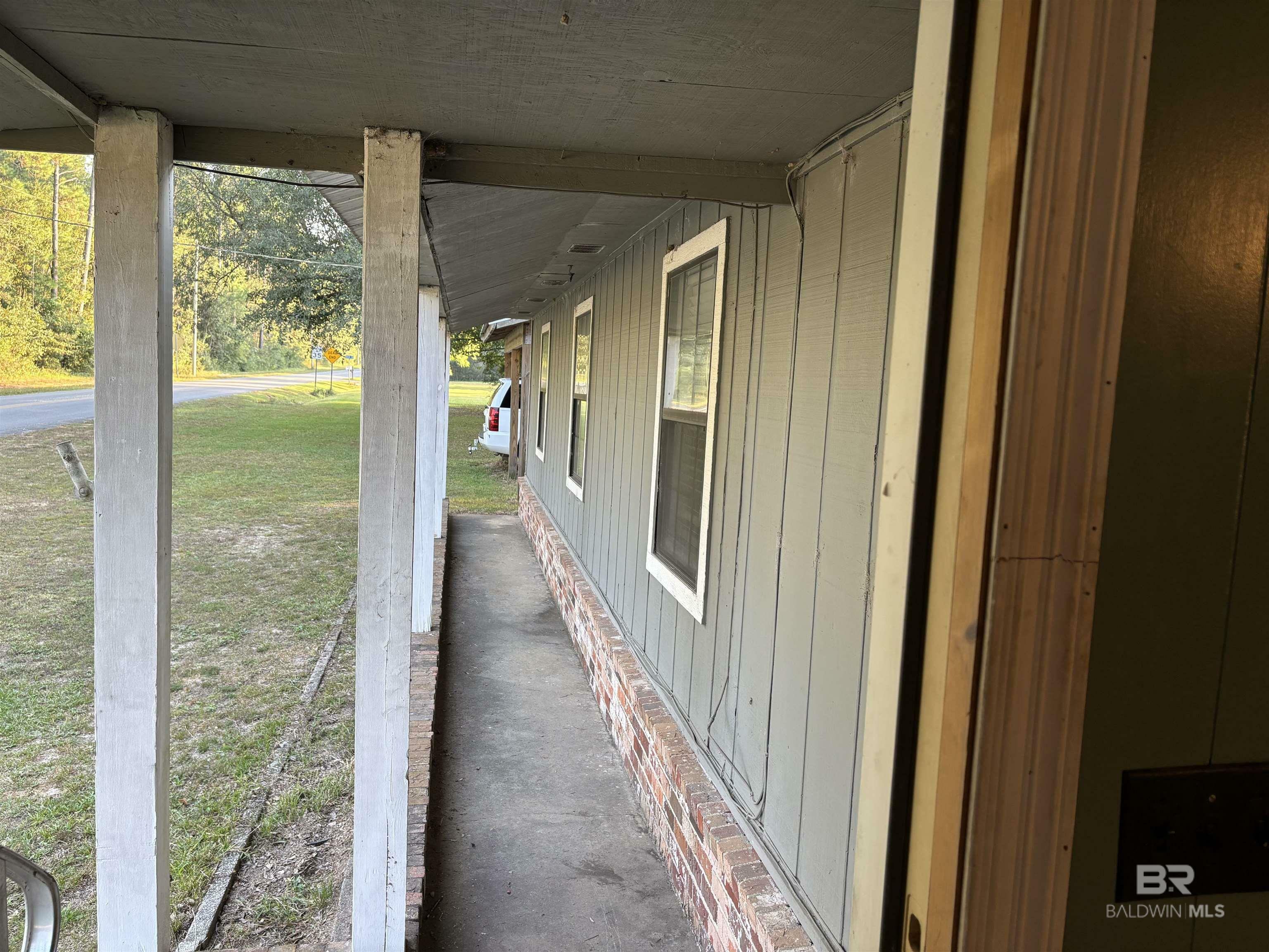 Property Photo:  17495 County Road 48  AL 36567 