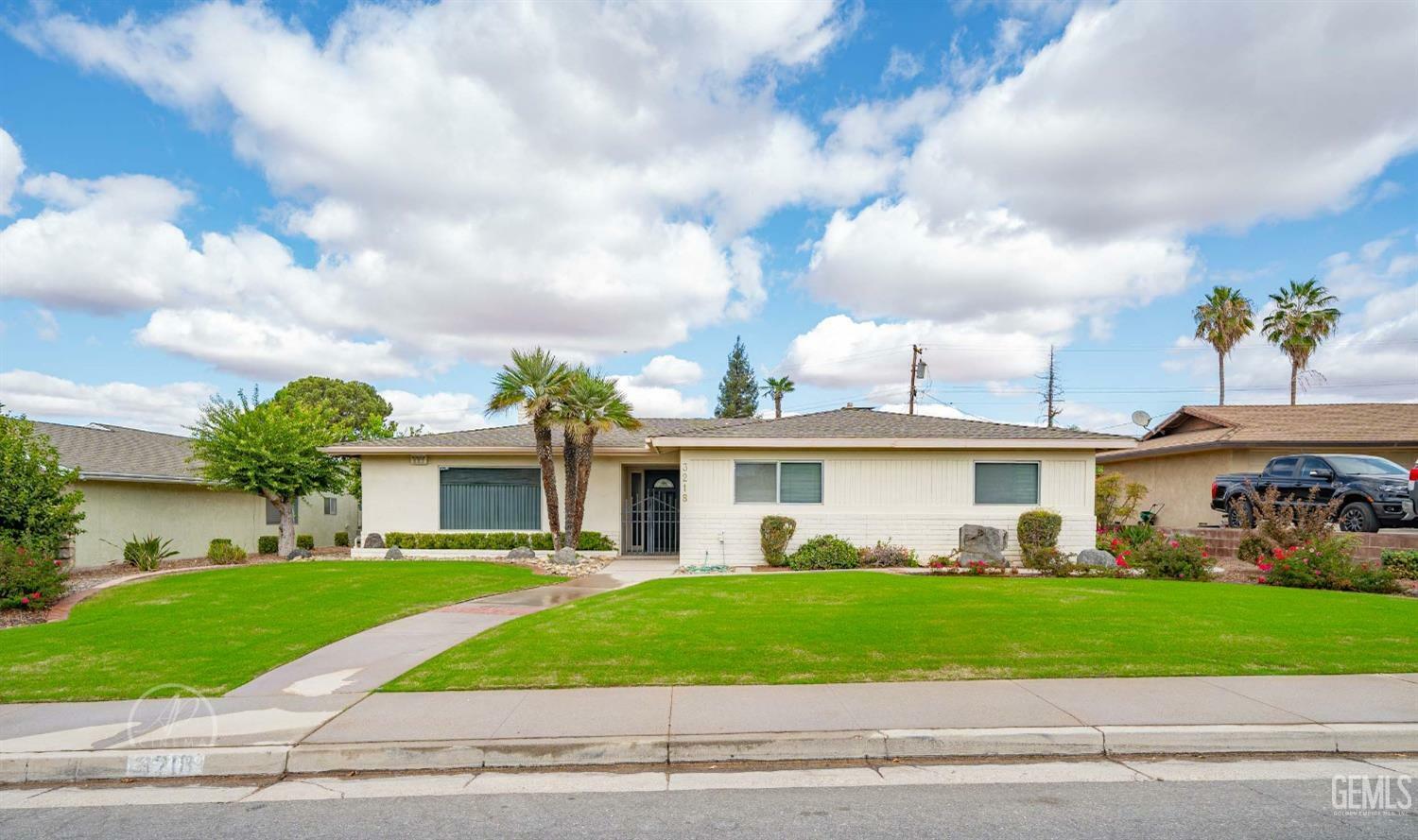 Property Photo:  3218 Harmony Drive  CA 93306 