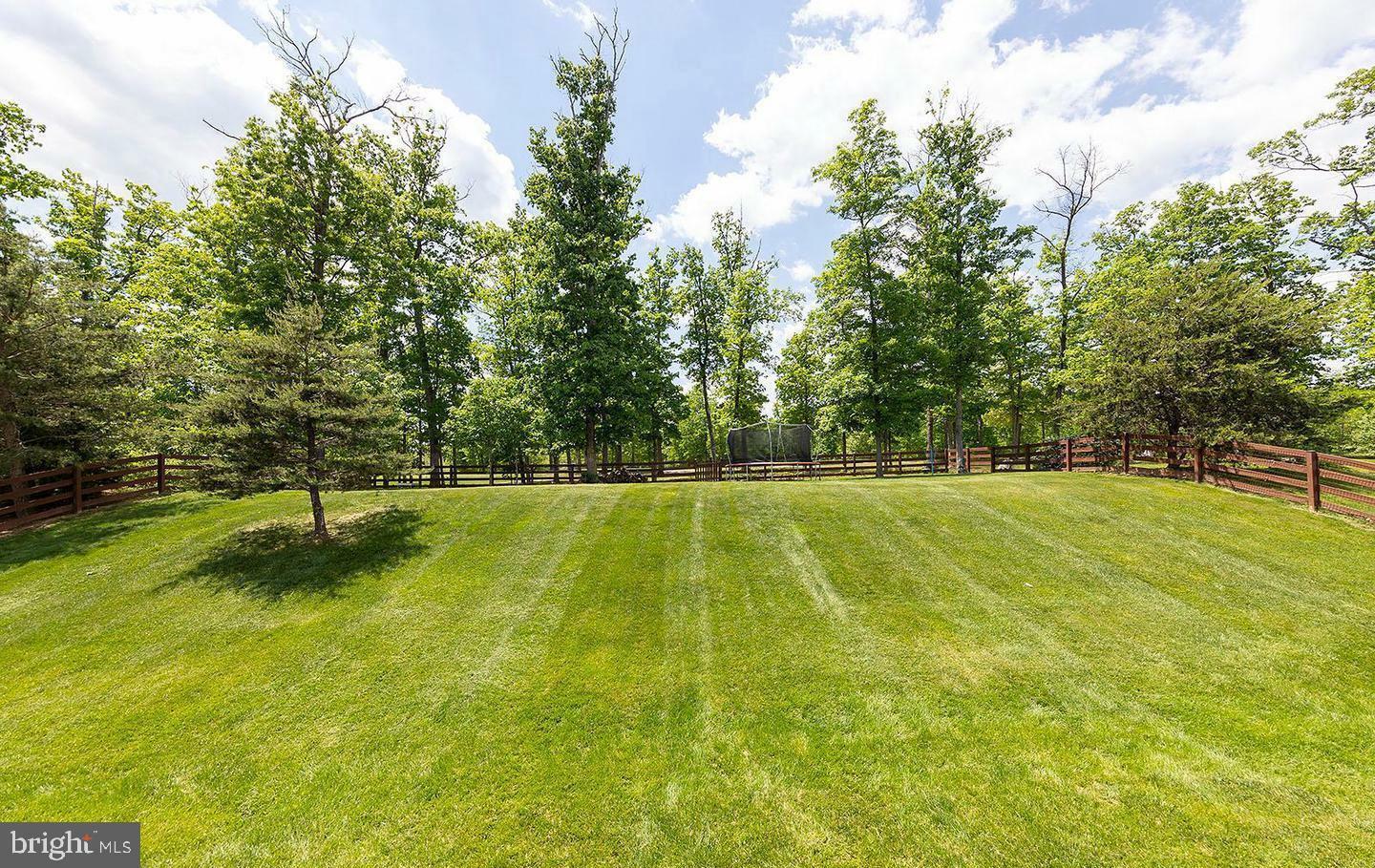 Property Photo:  997 Shadows Drive  VA 22630 