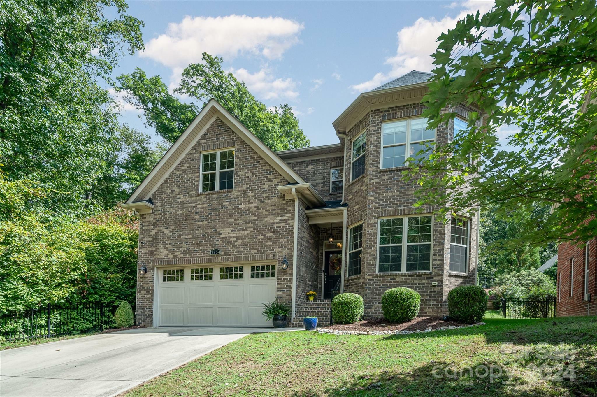 Property Photo:  7954 Rolling Creek Court  NC 28270 