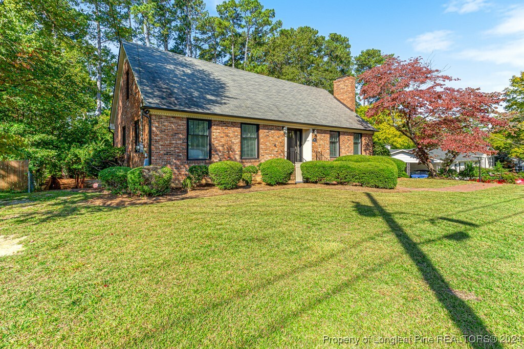 Property Photo:  422 Edinburgh Drive  NC 28303 